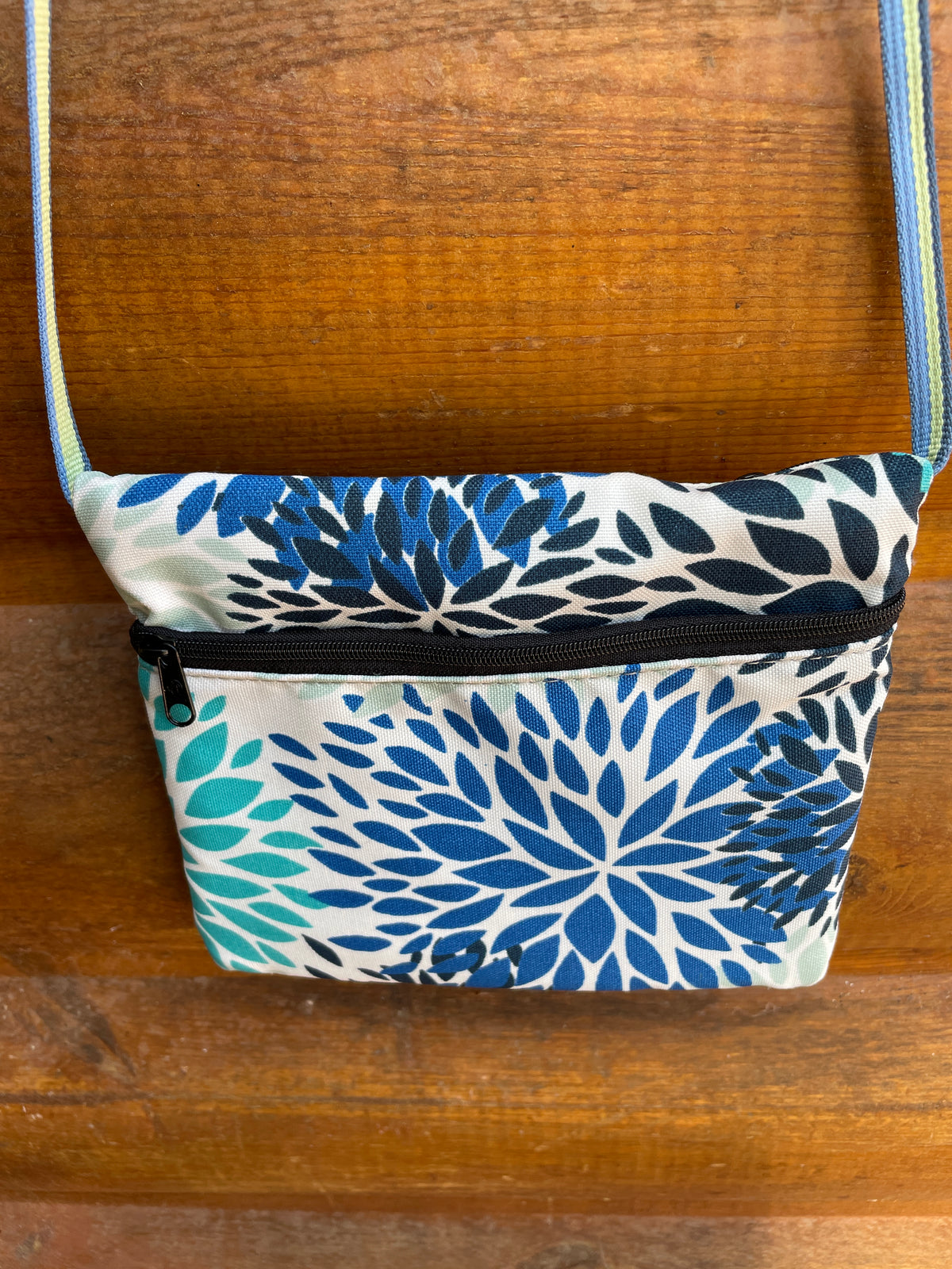 3 Zip Bag Blue- Floral Print Fabric Bloom