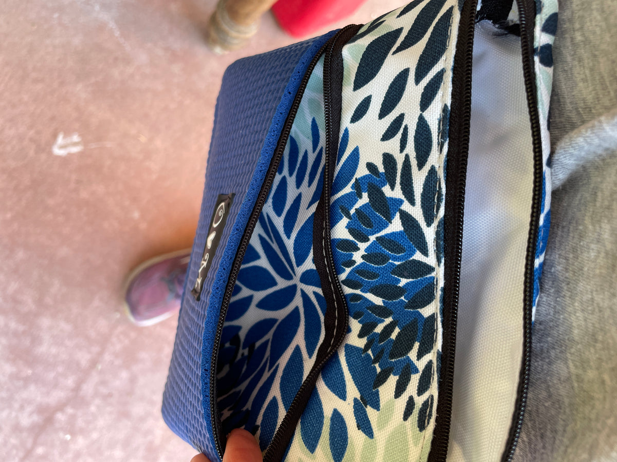 3 Zip Bag Blue- Floral Print Fabric Bloom